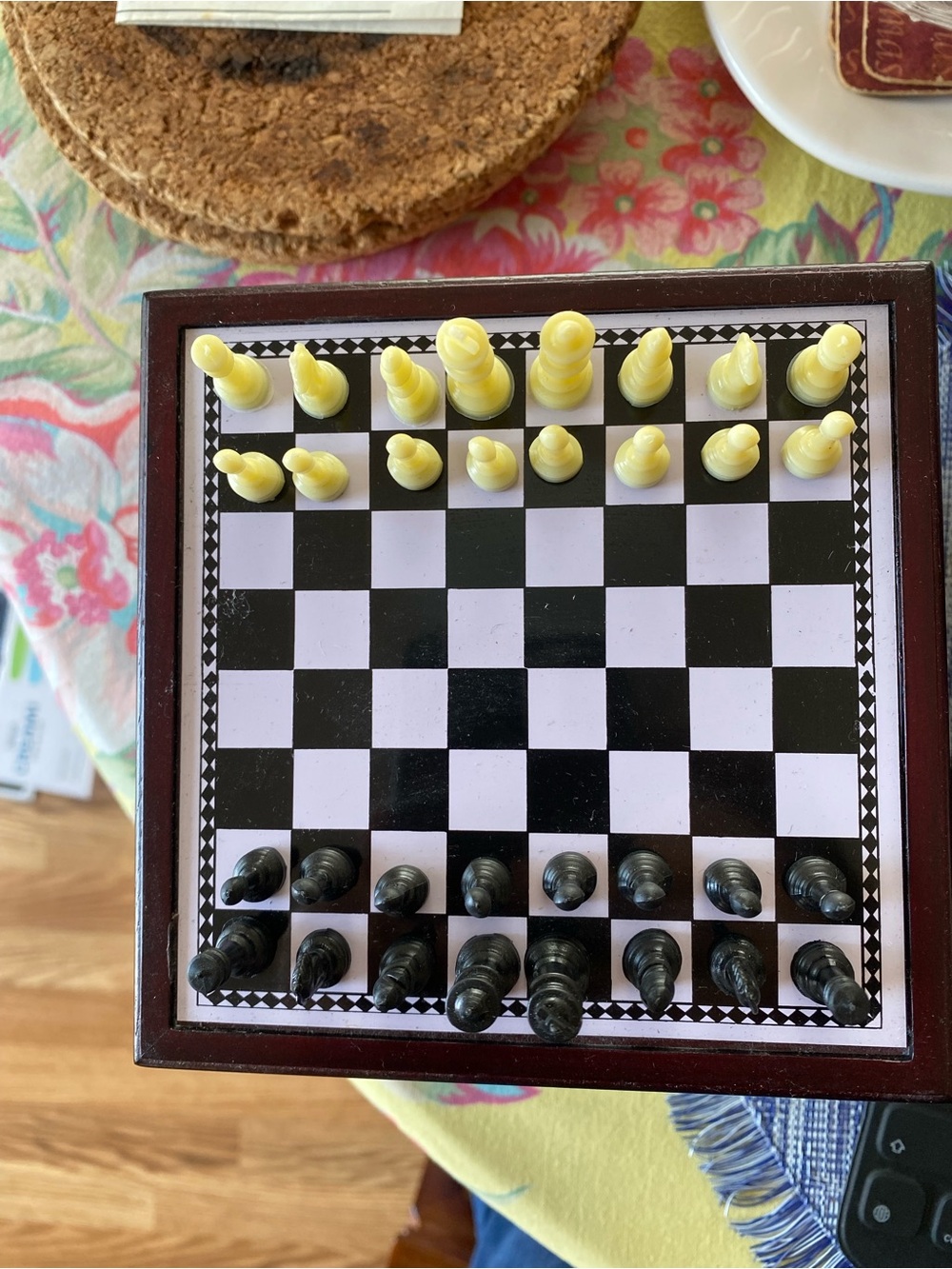 Coaster & Game Set – Multi-Color - Picture 4 of 6